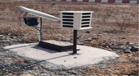 20-Speaker Solar Operated Bird Expeller – High-Coverage Electronic Bird Deterrent for Airports & Airfields